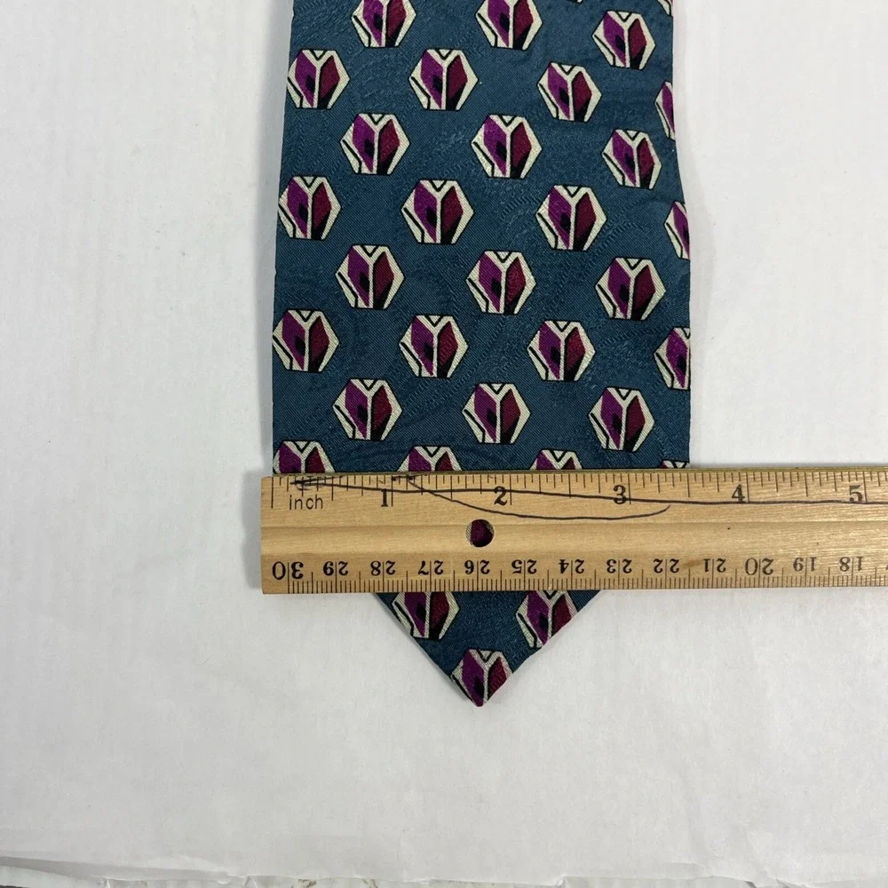 Stafford Mens Tie 3.75 in W x L 58 in Silk Green Silver Red Black